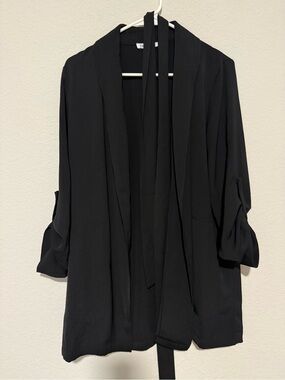 DR2 Black Women’s Blazer size M NWOT